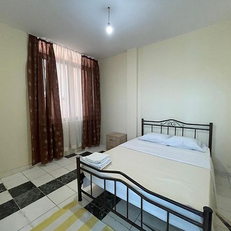 טיראנה Bajovah Apartments & Restaurant מראה חיצוני תמונה