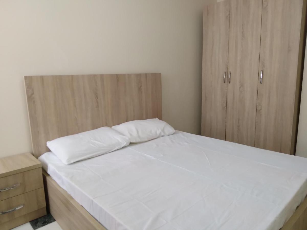 טיראנה Bajovah Apartments & Restaurant מראה חיצוני תמונה