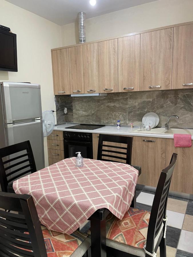 טיראנה Bajovah Apartments & Restaurant מראה חיצוני תמונה