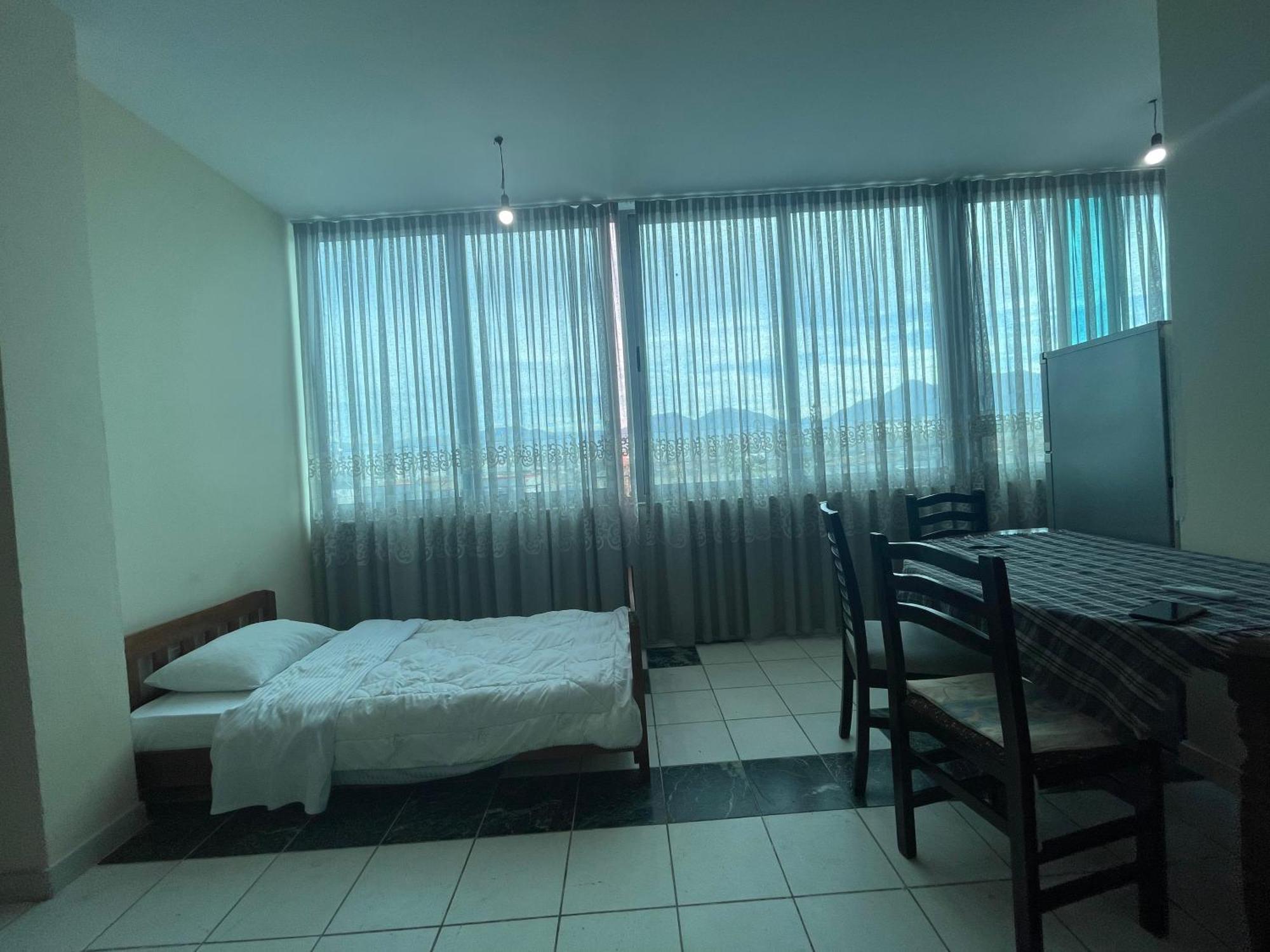 טיראנה Bajovah Apartments & Restaurant מראה חיצוני תמונה