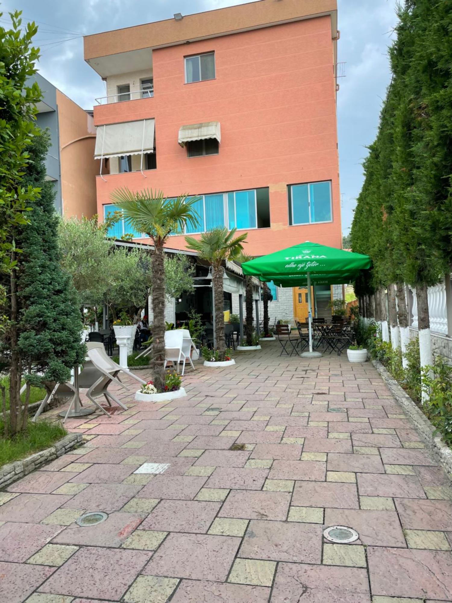 טיראנה Bajovah Apartments & Restaurant מראה חיצוני תמונה