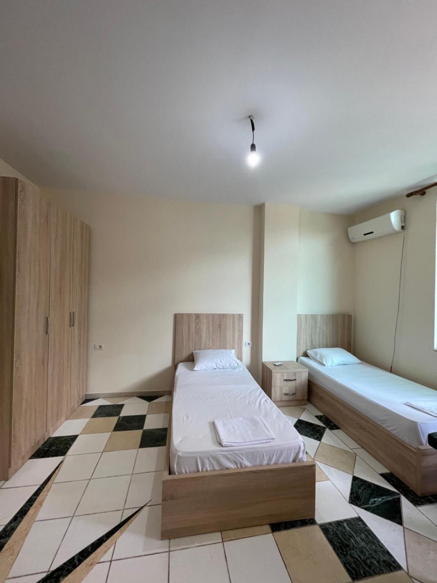 טיראנה Bajovah Apartments & Restaurant מראה חיצוני תמונה
