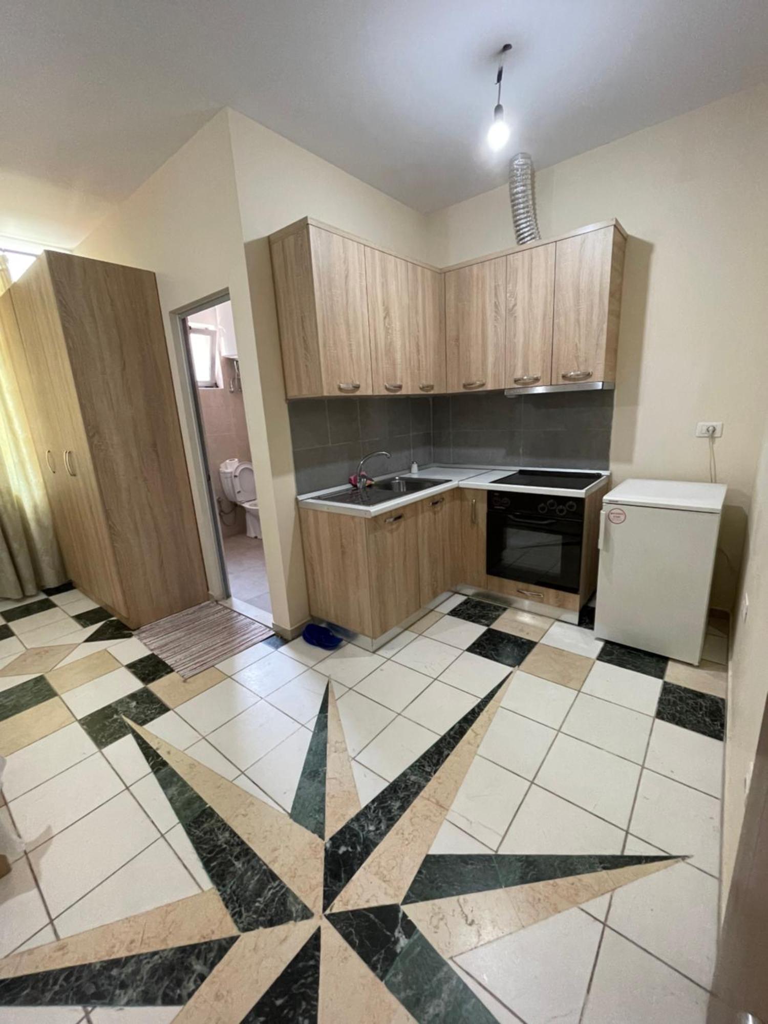 טיראנה Bajovah Apartments & Restaurant מראה חיצוני תמונה