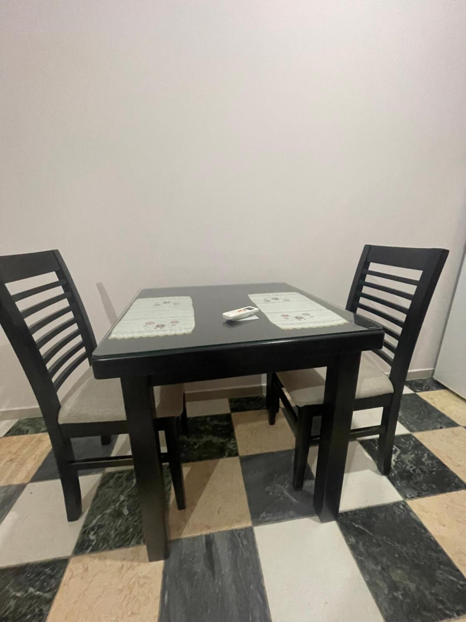 טיראנה Bajovah Apartments & Restaurant מראה חיצוני תמונה